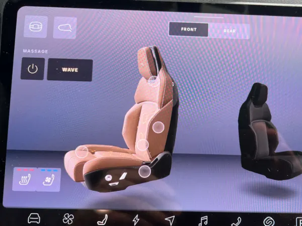 Dashboard screen showing front seat diagrams.