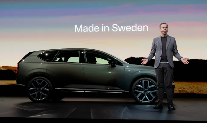 Volvo EX60 on stage