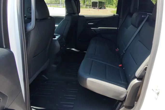 view into the rear seat of a pickup truck