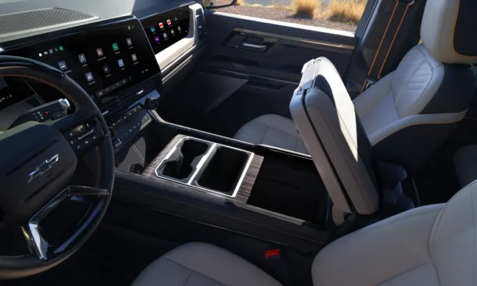 2027 Silverado 1500 interior multi flex cup holder