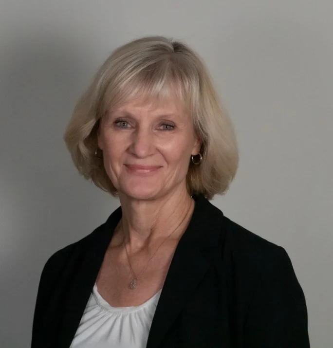 headshot of Patti Early