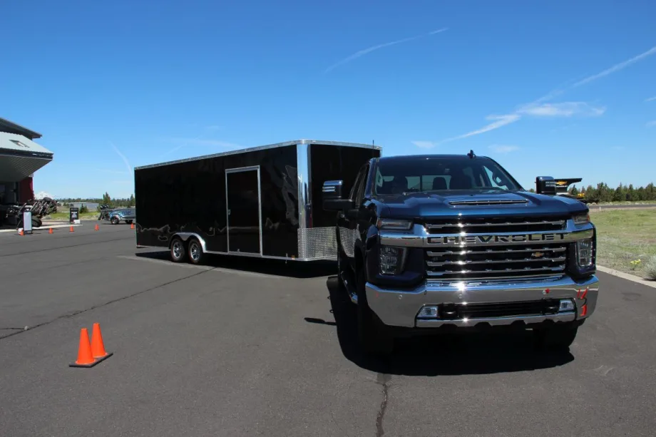 Driving the 2020 Chevrolet Silverado 2500HD & 3500HD 