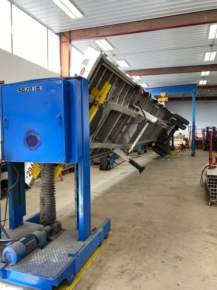 Rotating Trailer Positioner Helps with Maintenance