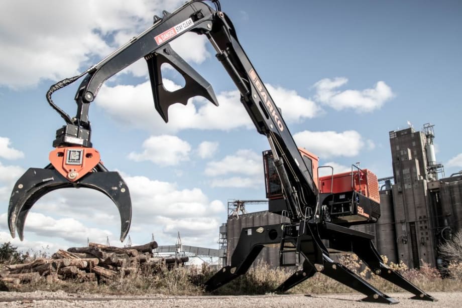Barko Hydraulics Debuts Upgraded Line of 2021 Merchandising Loaders