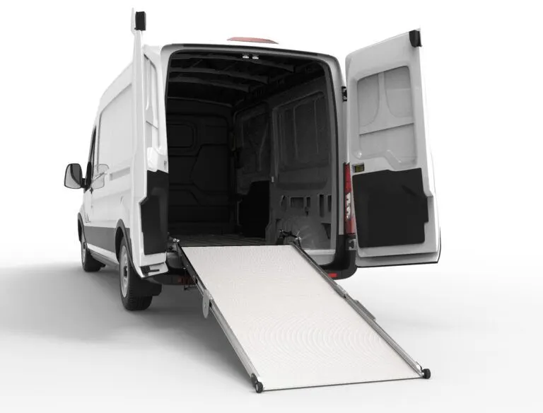 Link Folding Aluminum Ramp for Last Mile