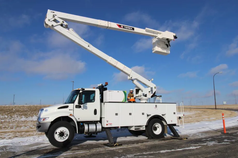 Terex Utilities Introduces Hybrid for Hi-Ranger Aerial Devices, Commander Digger Derricks