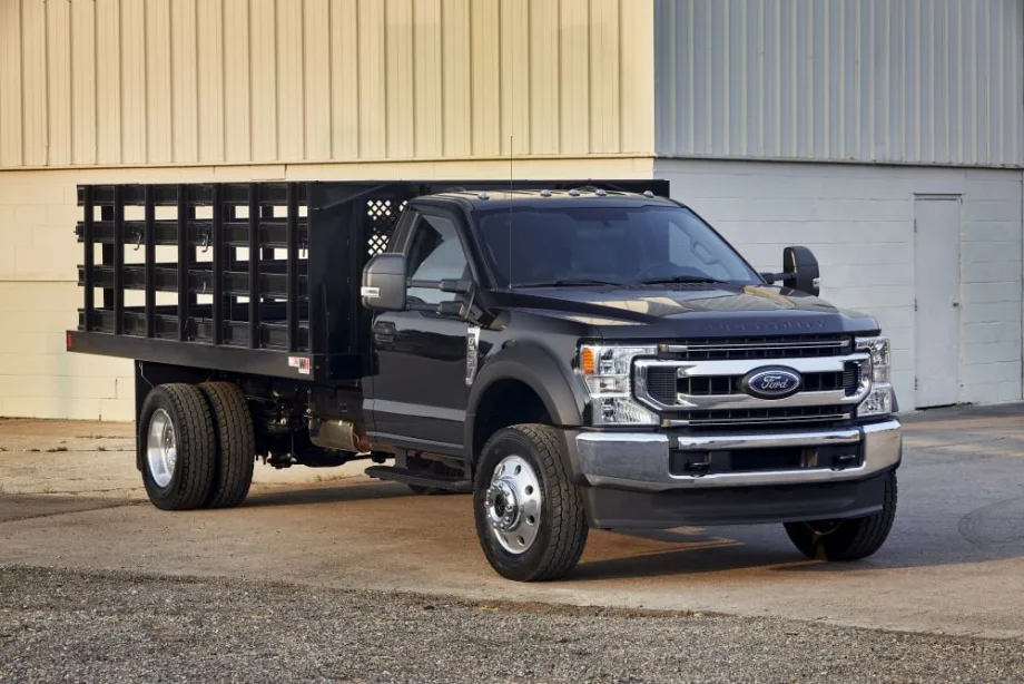 Spicer Driveline Featured on 2021 MD Truck of the Year