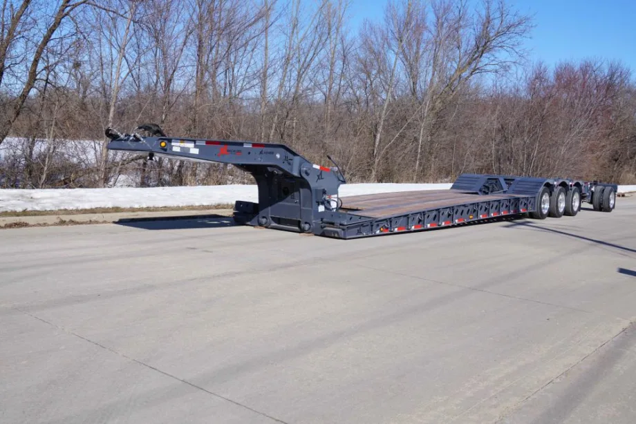 Low-Profile Hydraulic Detachable Gooseneck Paver Trailer 