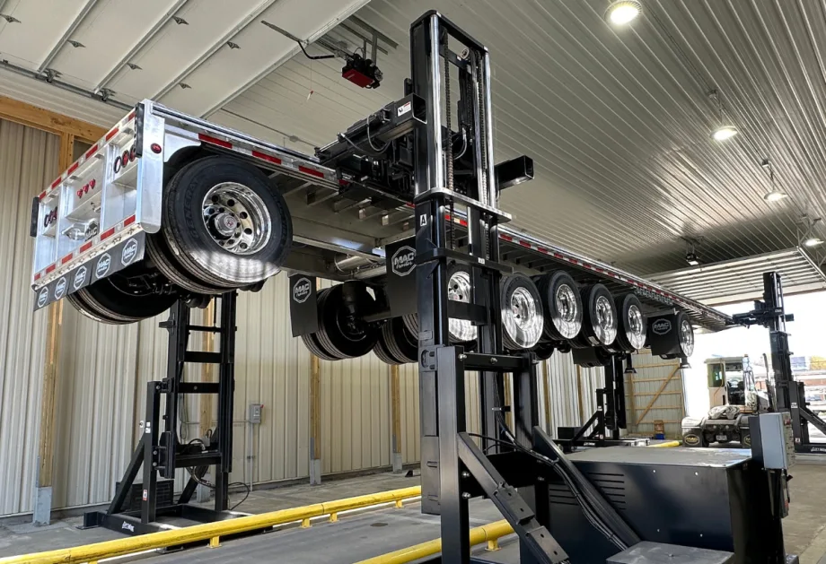LiftWise Introduces 3-Tier Trailer Stacker