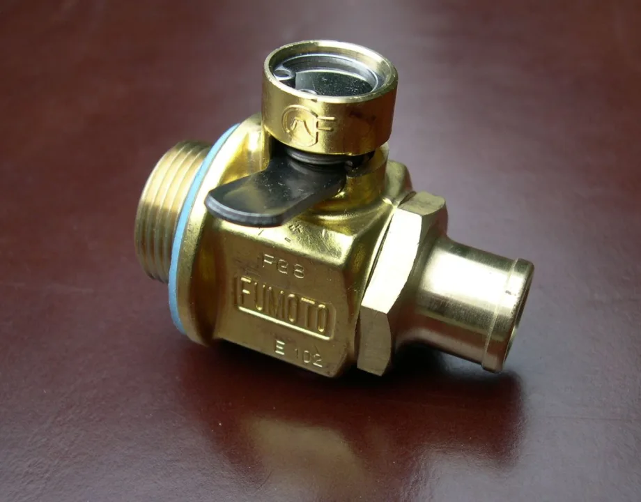 N-Series Engine Oil Drain Valve