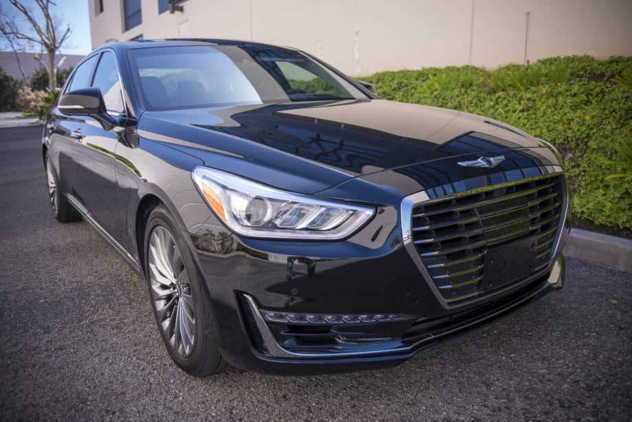 2017 Genesis G90