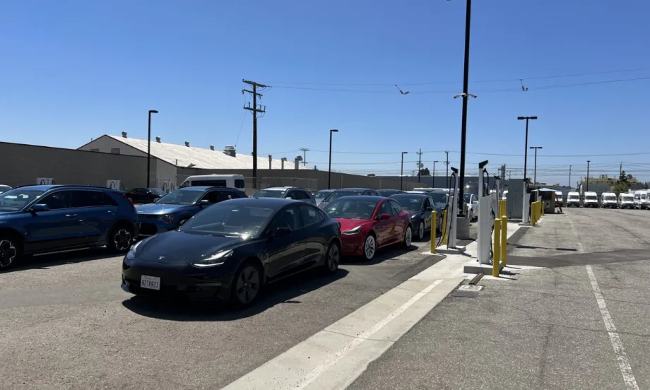 Electric vehicles lined up at Zeem Solutions’ LAX commercial charging depot, which has surpassed 350,000 cumulative charging sessions since 2021.