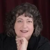 Ruth Alfson headshot