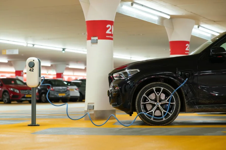 3 Headwinds That Will Batter the Auto Industry