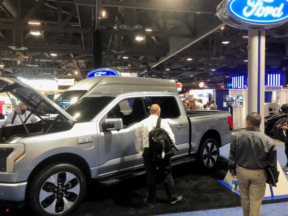 Ford Ends F-150 Lightning All-Electric Pickup Truck