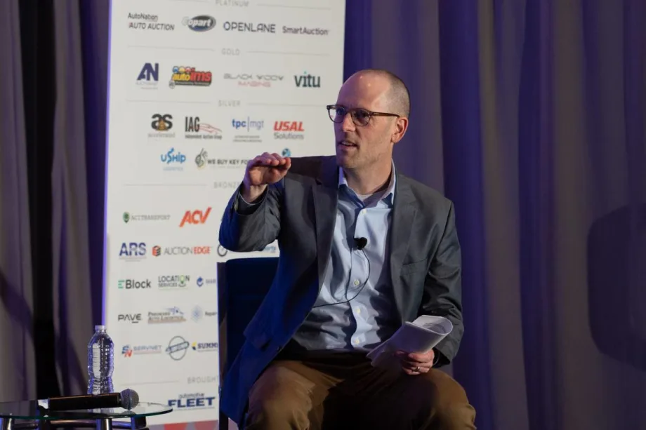 Expert To Detail the Dynamics of Electric Vehicle Longevity